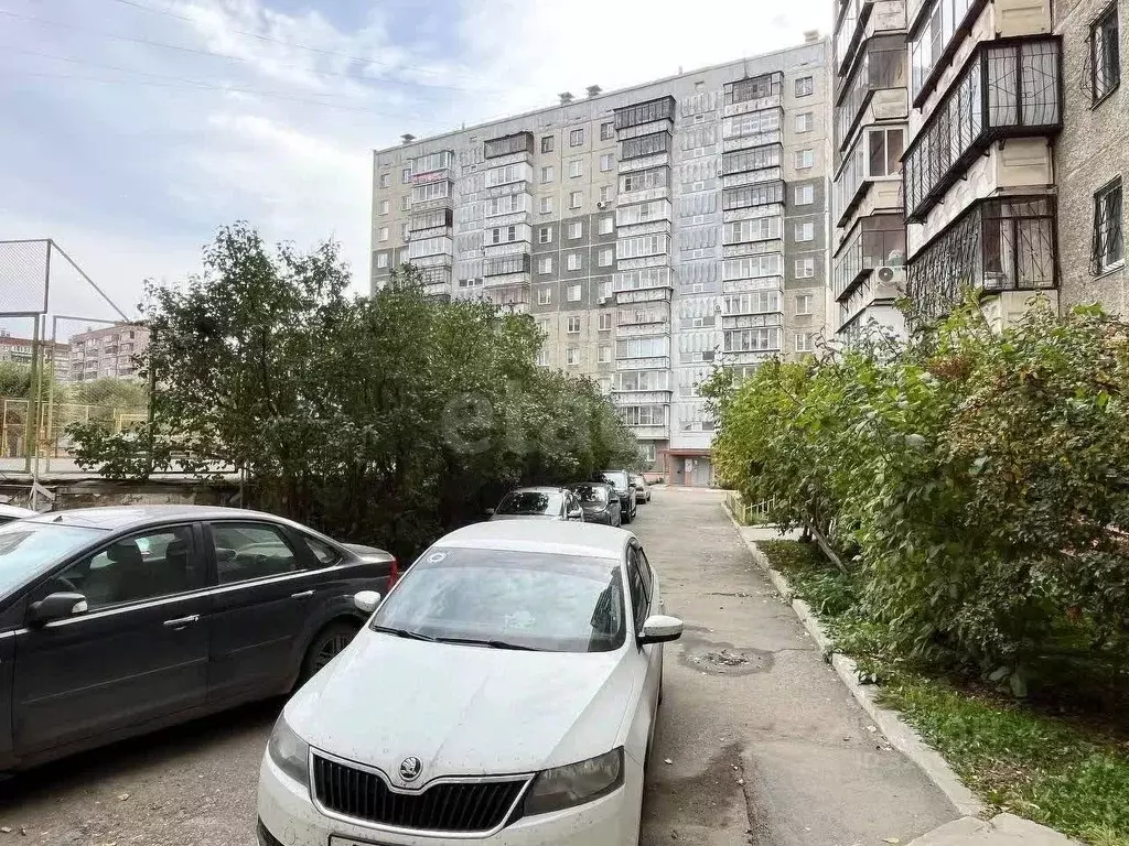 3-к кв. Челябинская область, Челябинск Салютная ул., 21 (62.0 м) - Фото 1