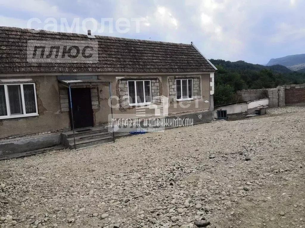 Дом в Кабардино-Балкария, Чегемский район, с. Лечинкай ул. Канукоева ... - Фото 0