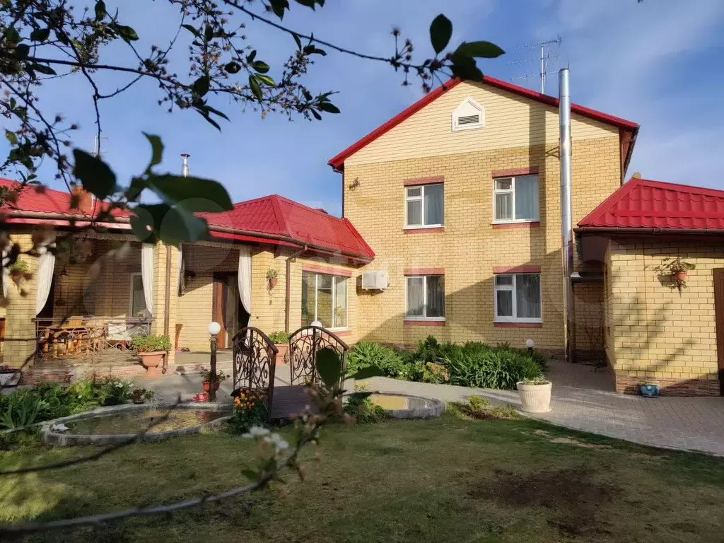 Дом 349 м на участке 10 сот. - Фото 0
