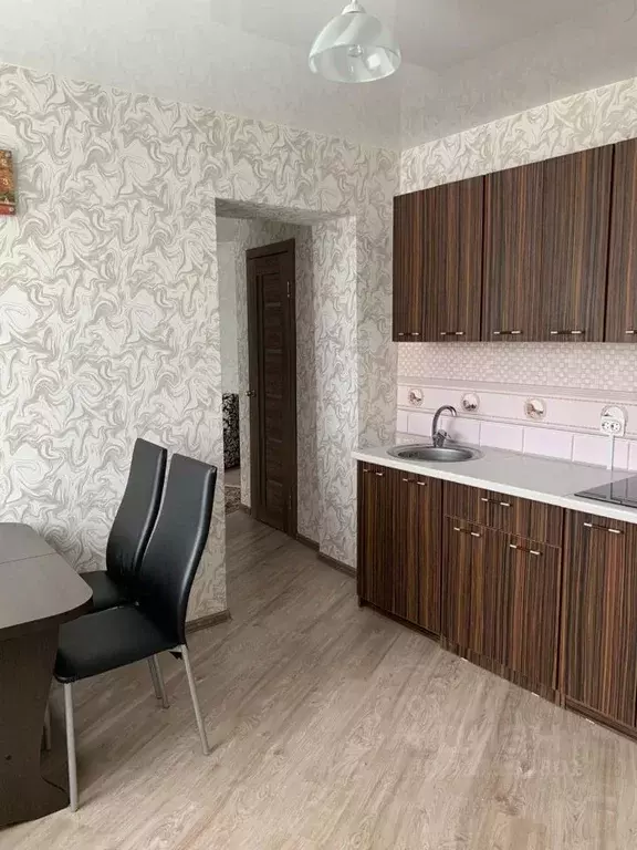 3-к кв. Тюменская область, Ялуторовск ул. Революции, 181 (78.0 м) - Фото 0