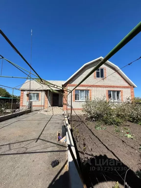 Дом в Оренбургская область, Ясный Целинная ул., 2 (176 м) - Фото 0