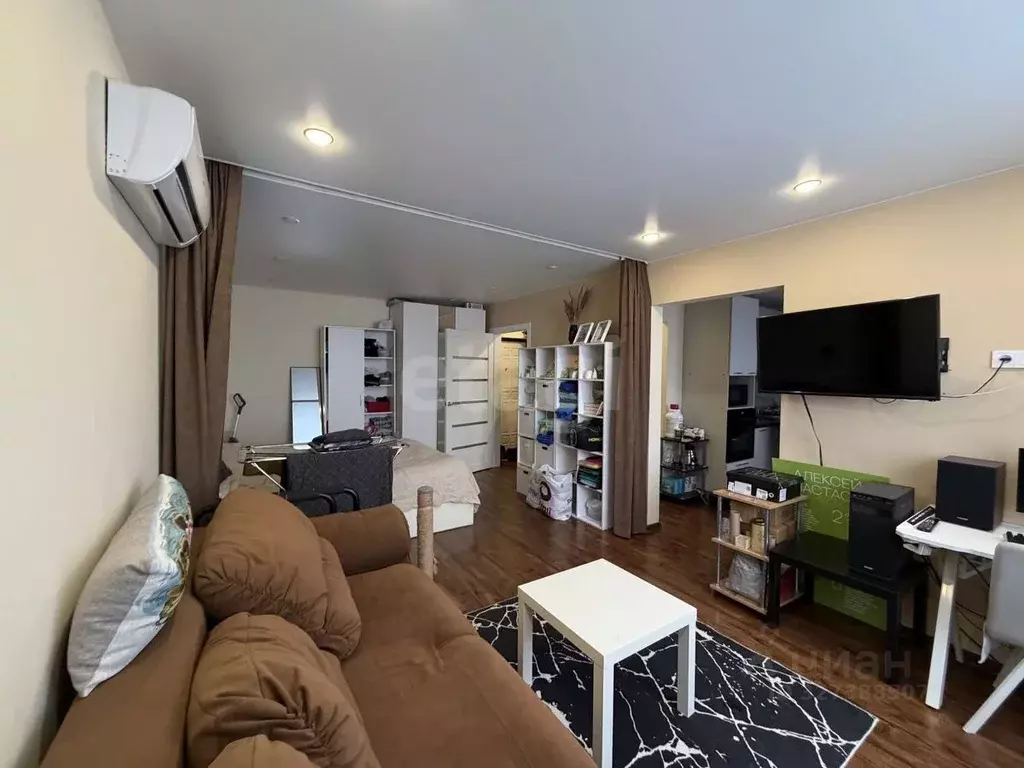 1-к кв. Тюменская область, Тюмень ул. Павла Шарова, 1к1 (41.1 м) - Фото 1