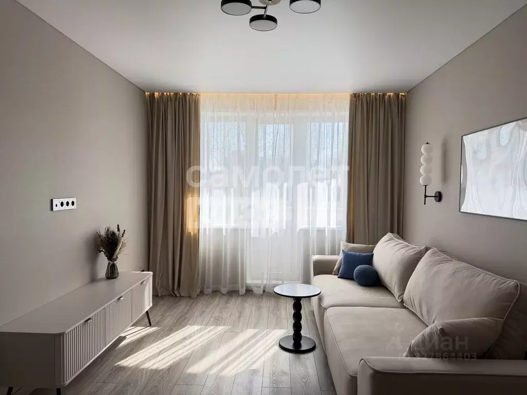 2-к кв. Челябинская область, Челябинск ул. Братьев Кашириных, 106 ... - Фото 2