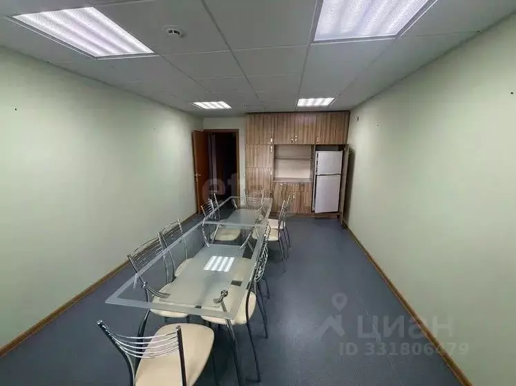 Офис в Тюменская область, Тюмень ул. Чернышевского, 1 (221 м) - Фото 1