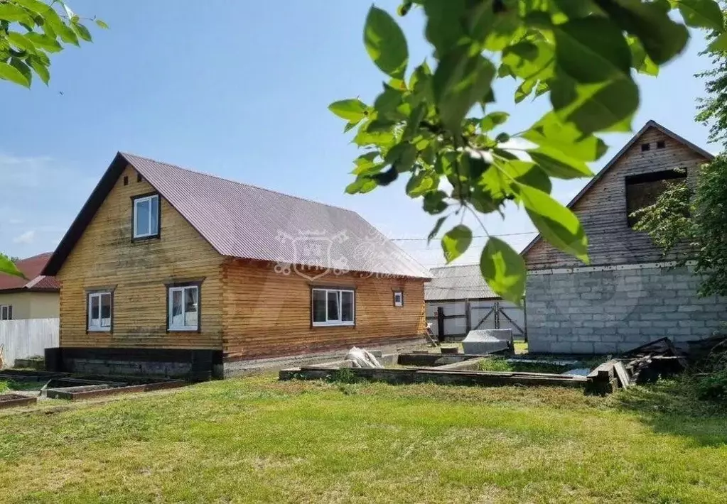 Дом в Иркутская область, Шелеховский район, с. Баклаши Спортивный ... - Фото 1