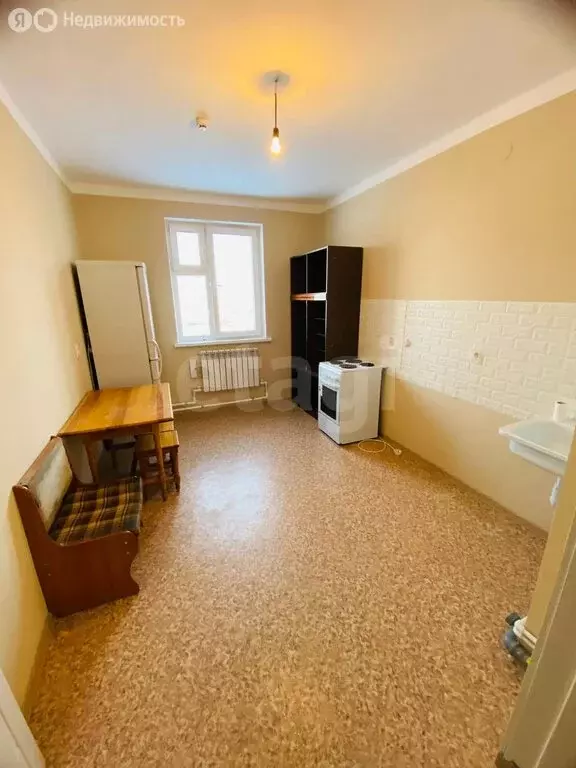 3-комнатная квартира: село Майя, улица Байкалова, 10 (78.2 м) - Фото 1