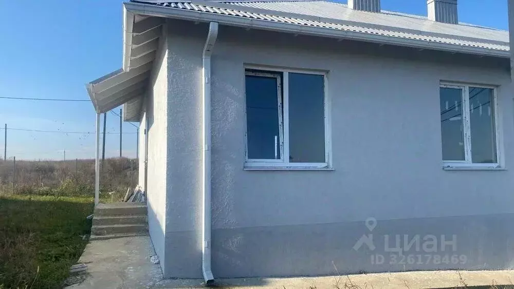 Дом в Краснодарский край, Крымск ул. Луговая (63 м) - Фото 1