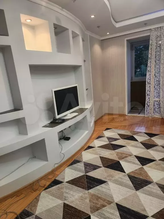 2-к. квартира, 55 м, 5/5 эт. - Фото 1