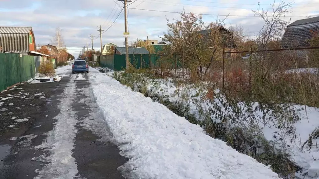 Участок в Челябинская область, Челябинск Тракторосад № 4 СНТ, дор. ... - Фото 1