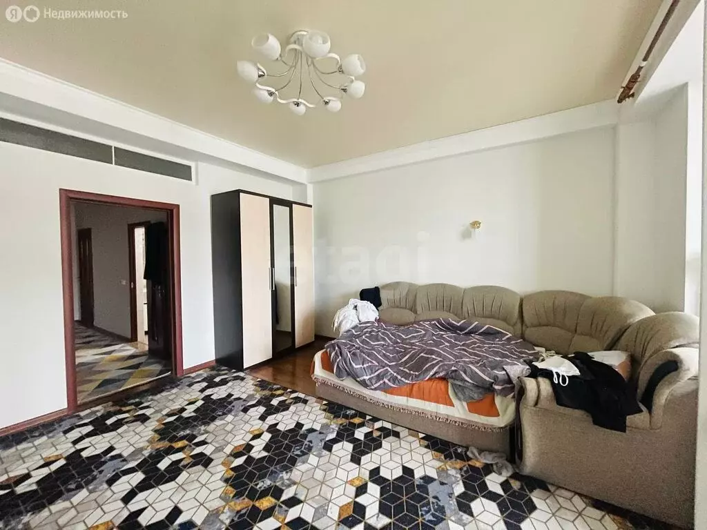 2-комнатная квартира: Ялта, улица Свердлова, 48Ак6 (70 м) - Фото 2