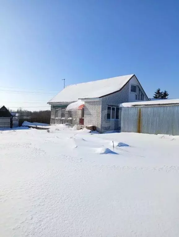 Дом в Брянская область, Брянский район, Новосельское с/пос, с. ... - Фото 1