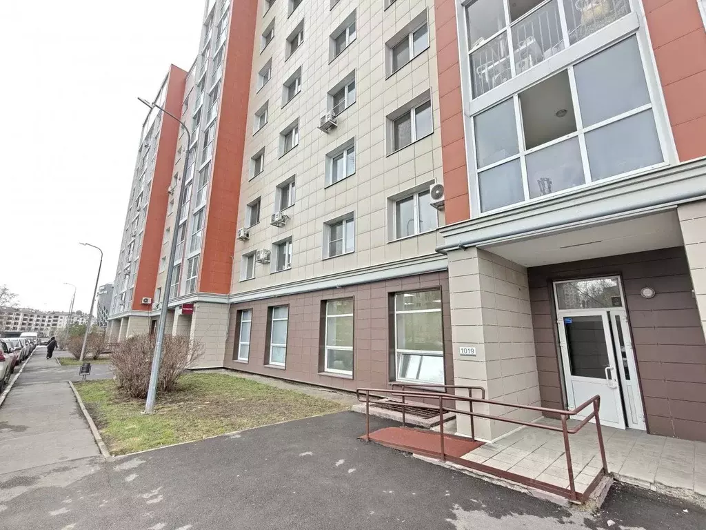 Помещение свободного назначения в Татарстан, Казань ул. Павлюхина, 99б ... - Фото 1