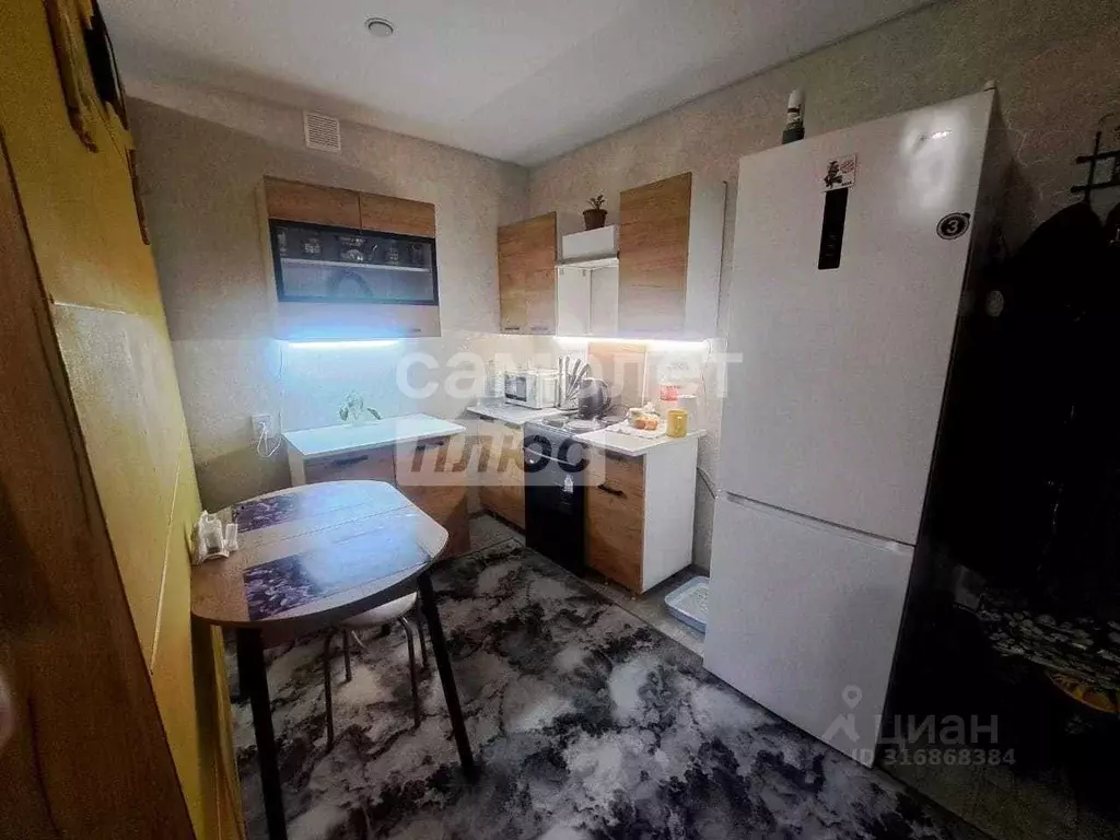 Комната Амурская область, Благовещенск Театральная ул., 81/1 (18.0 м) - Фото 1