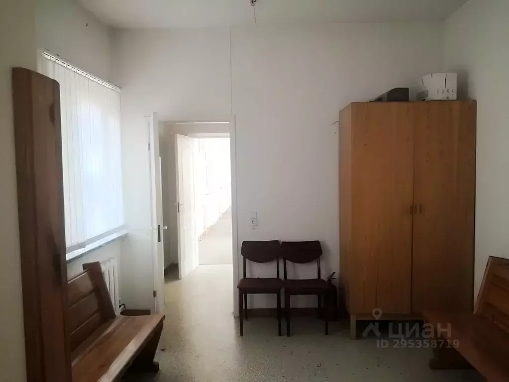 Помещение свободного назначения в Тюменская область, Ишим ул. Карла ... - Фото 2