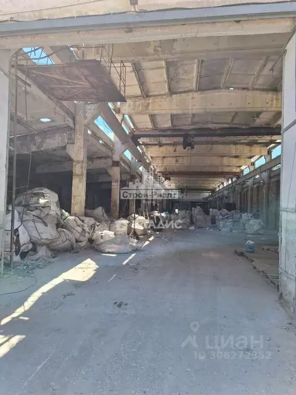 Производственное помещение в Крым, Белогорск ул. Луначарского, 56 ... - Фото 2