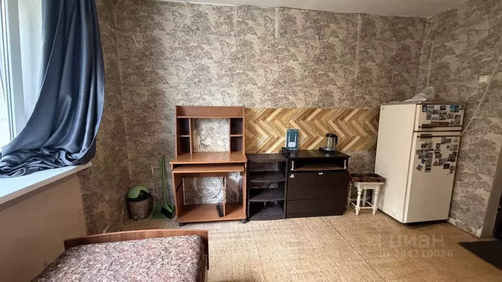 Комната Новгородская область, Великий Новгород Хутынская ул., 25к1 - Фото 2