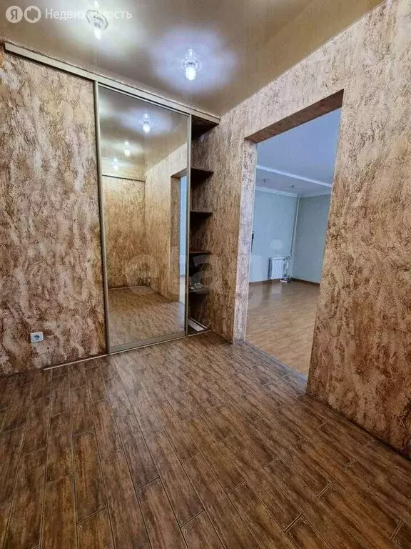 2-комнатная квартира: Ижевск, улица Коммунаров, 349 (52.3 м) - Фото 2