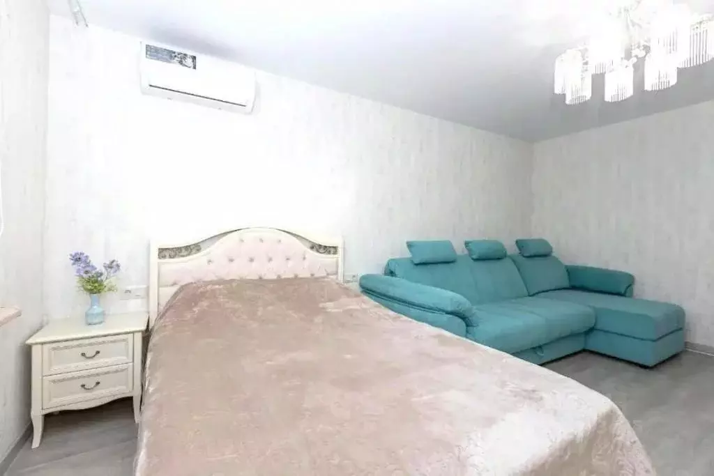 1-к кв. Татарстан, Казань Меридианная ул., 3 (42.0 м) - Фото 1