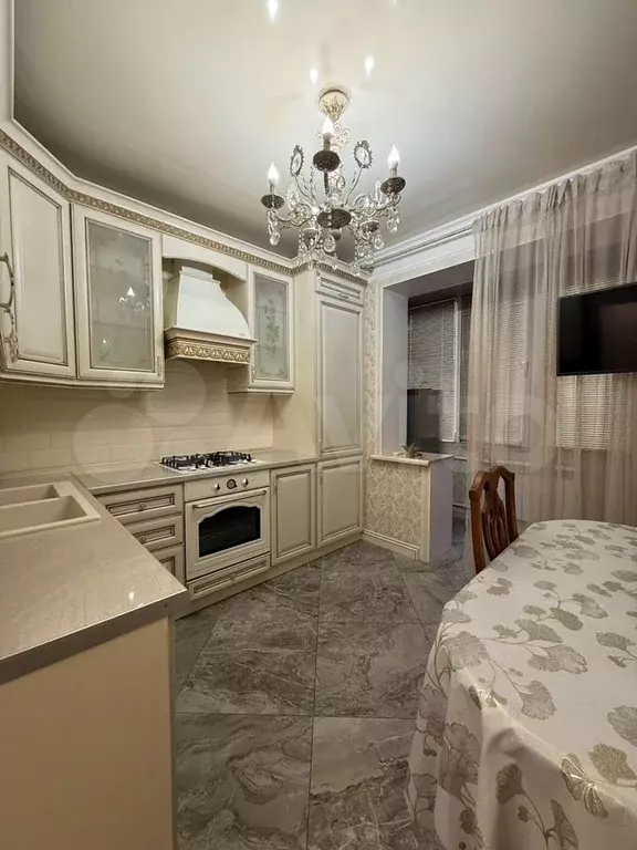 2-к. квартира, 60 м, 2/9 эт. - Фото 0
