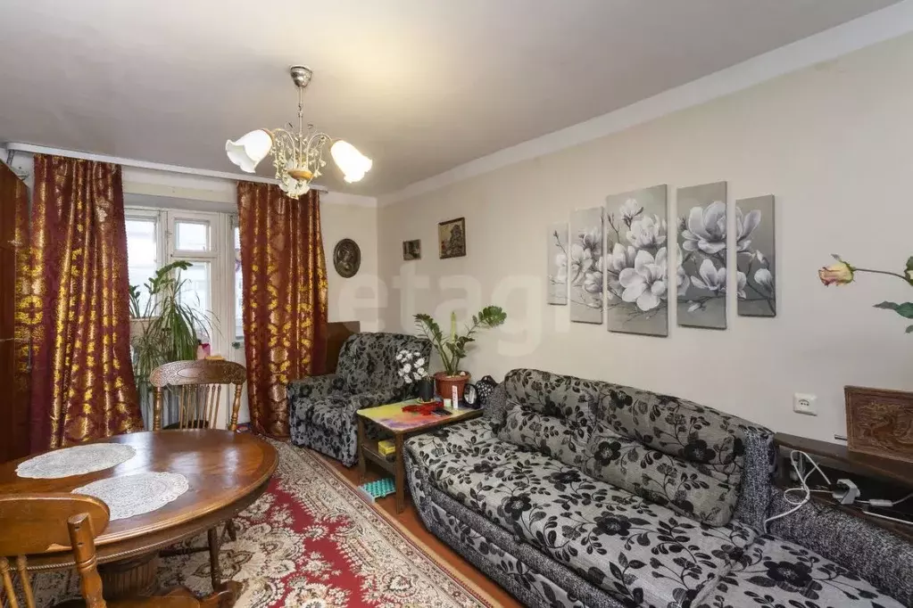 3-к кв. Тюменская область, Тюмень ул. Боровская, 2Б (59.9 м) - Фото 1