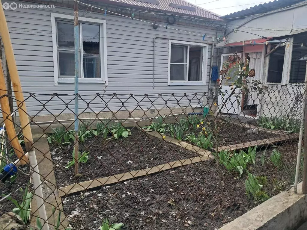 2-комнатная квартира: посёлок городского типа Заводской, улица Эдуарда ... - Фото 1