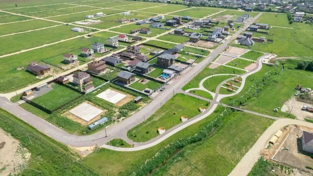 Участок в Ленинградская область, Гатчинский муниципальный округ, д. ... - Фото 2