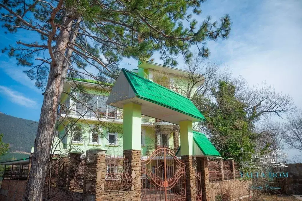 Дом в Крым, Ялта городской округ, Виноградное пгт ул. Красина, 20 (420 ... - Фото 1