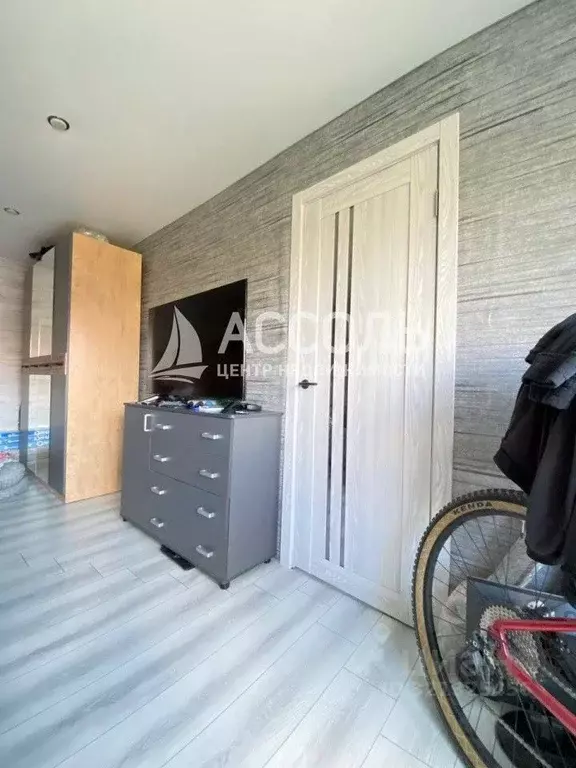 2-к кв. Омская область, Омск просп. Космический, 3 (42.9 м) - Фото 1