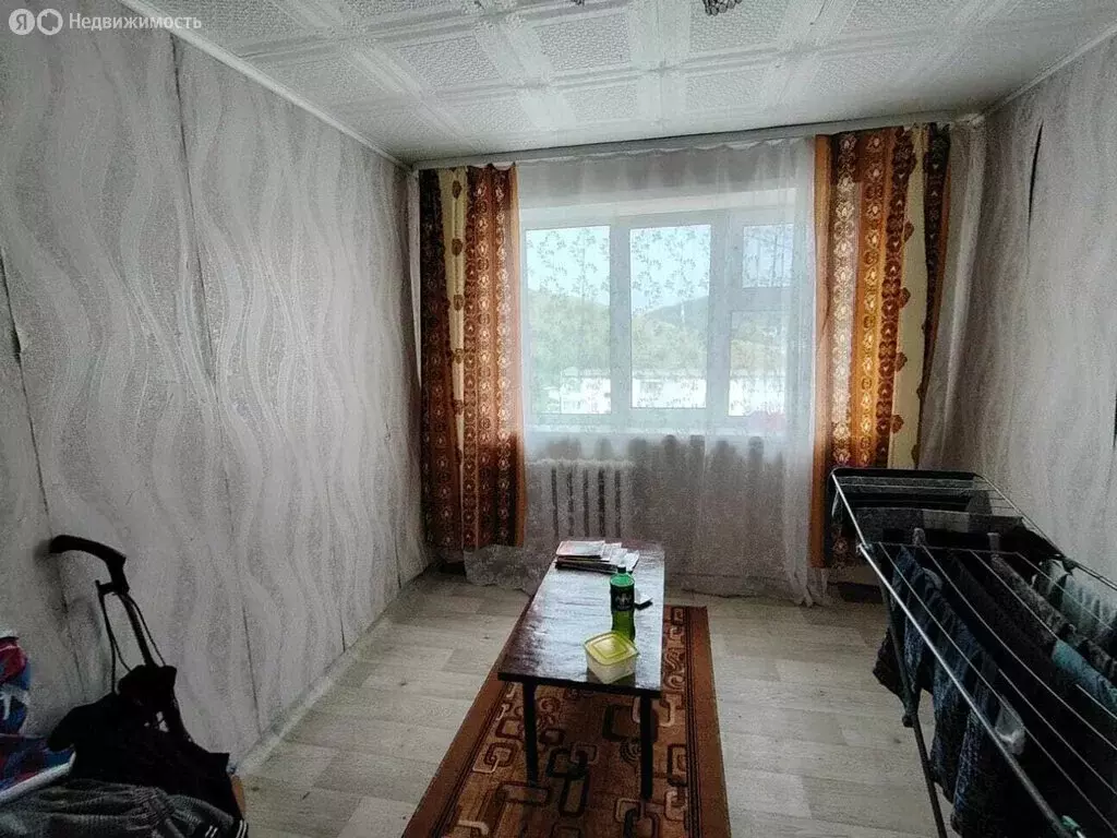 2-комнатная квартира: Нижние Серги, улица Розы Люксембург, 86 (27.9 м) - Фото 0