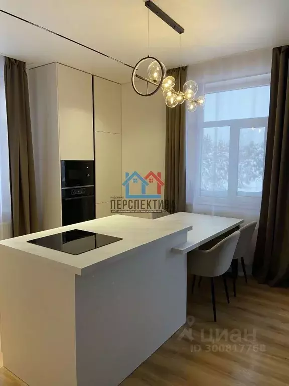 Дом в Тюменская область, Тобольск 18-й мкр,  (100 м) - Фото 0