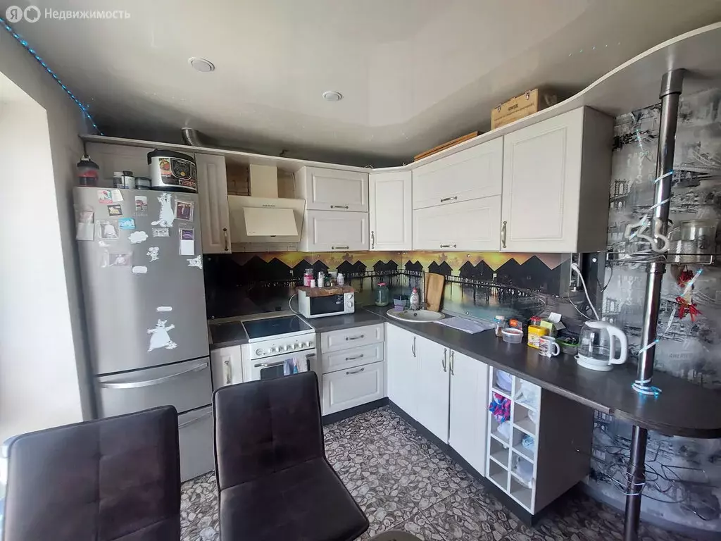 2-комнатная квартира: Курск, улица Пучковка, 110 (62 м) - Фото 0
