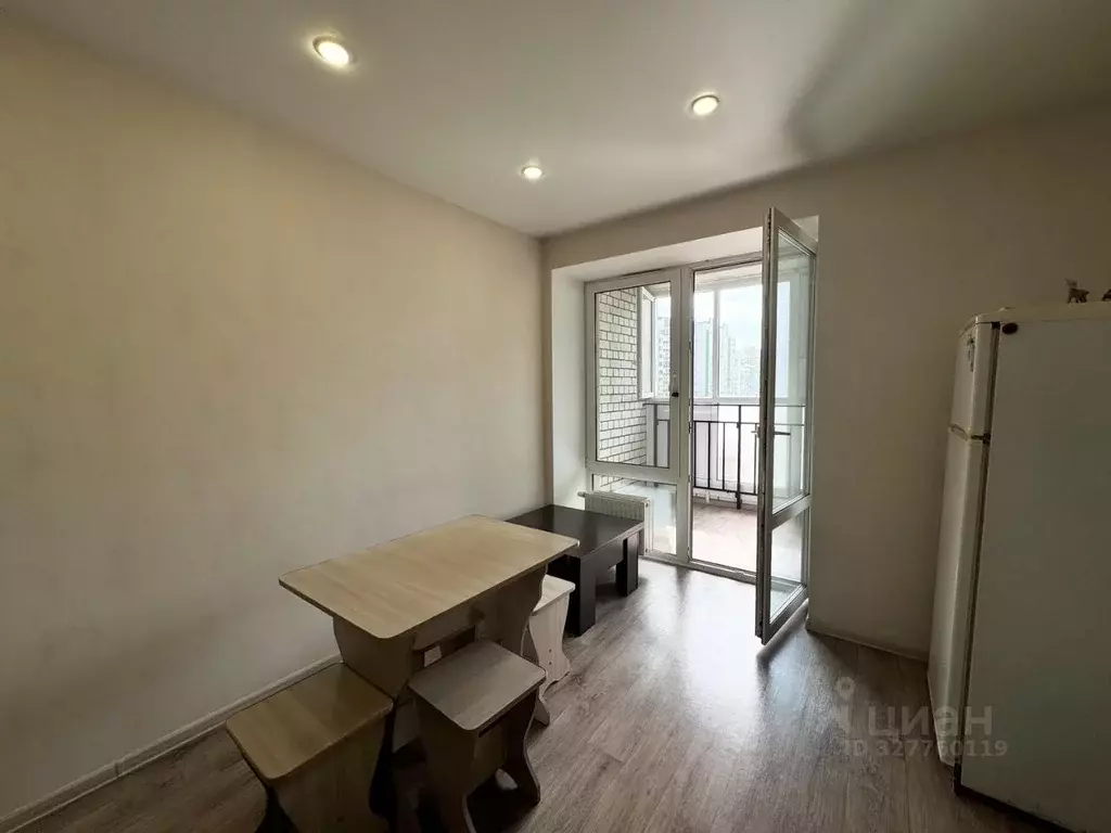 1-к кв. Татарстан, Казань ул. Фикрята Табеева, 3 (40.0 м) - Фото 2