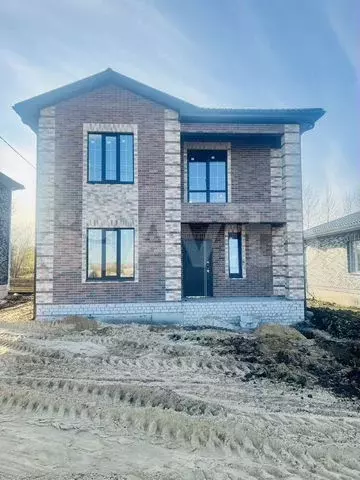 Дом 180 м на участке 8 сот. - Фото 0
