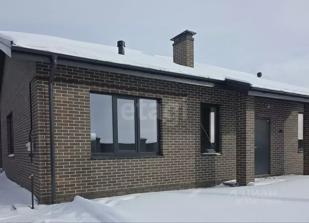 Дом в Курская область, Курский район, Моковский сельсовет, д. Духовец ... - Фото 1