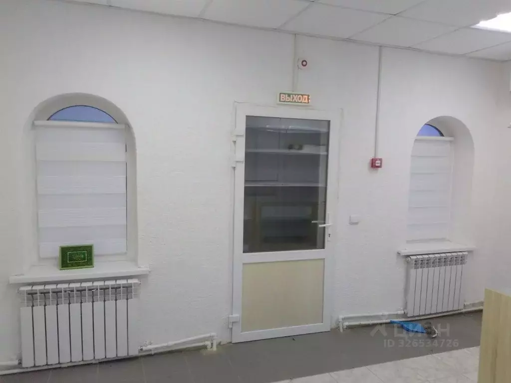 Торговая площадь в Саратовская область, с. Александров Гай, пос. ... - Фото 1