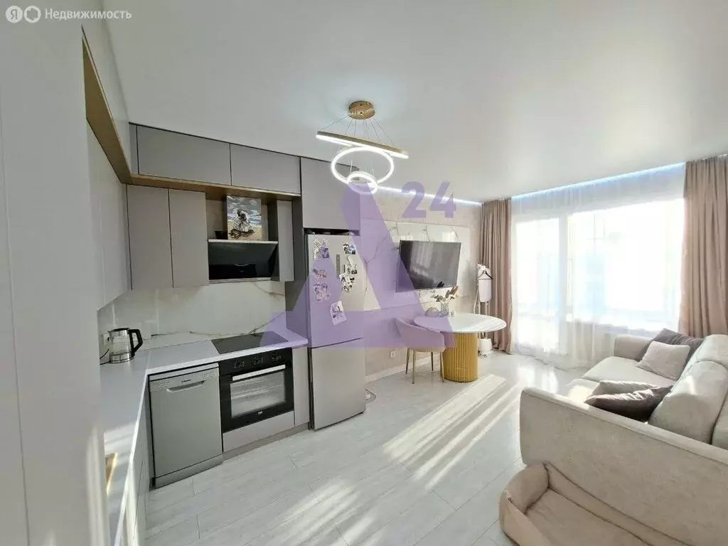 3-комнатная квартира: Барнаул, улица Кутузова, 14А (63.6 м) - Фото 1