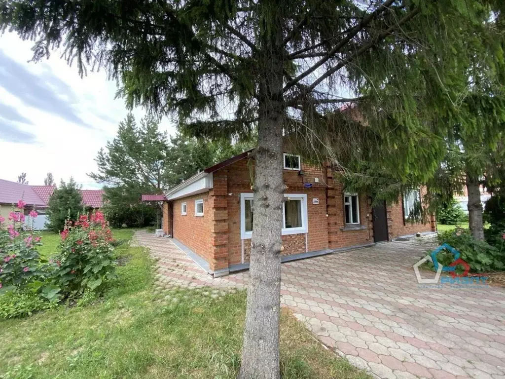 Дом в Омская область, Азовский Немецкий Национальный район, с. ... - Фото 2