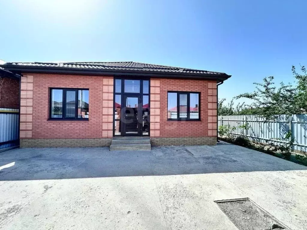 Дом в Ростовская область, Мясниковский район, Краснокрымское с/пос, ... - Фото 1