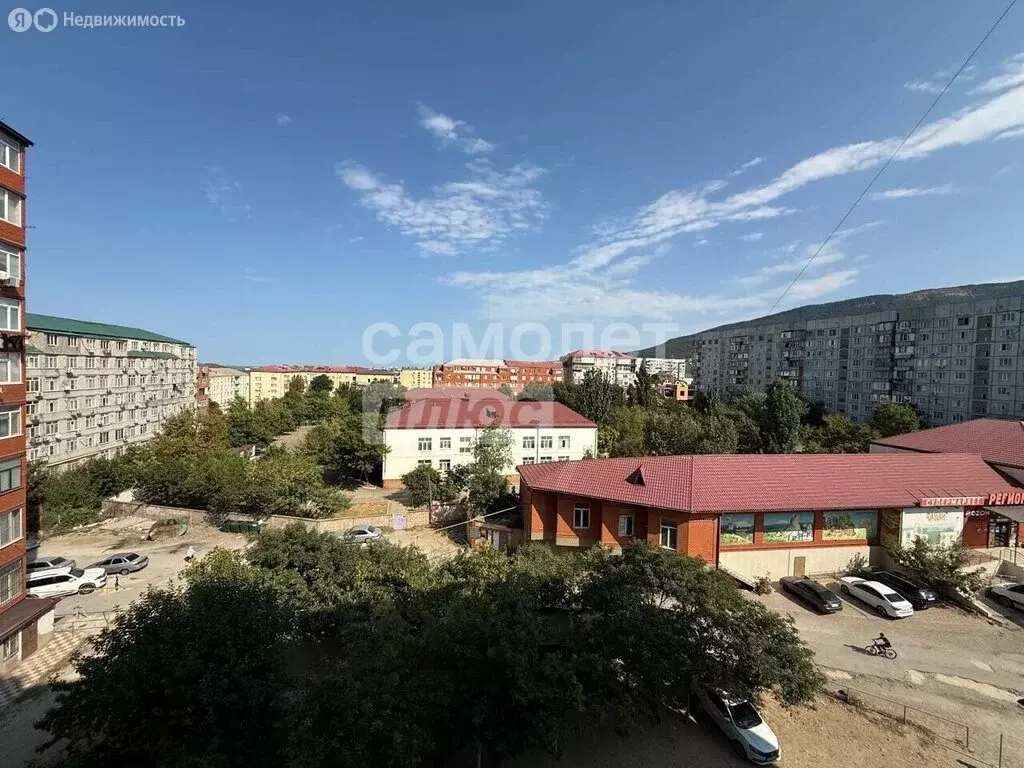 3-комнатная квартира: Махачкала, улица Нигматулы Магомедова, 79 (75 м) - Фото 2