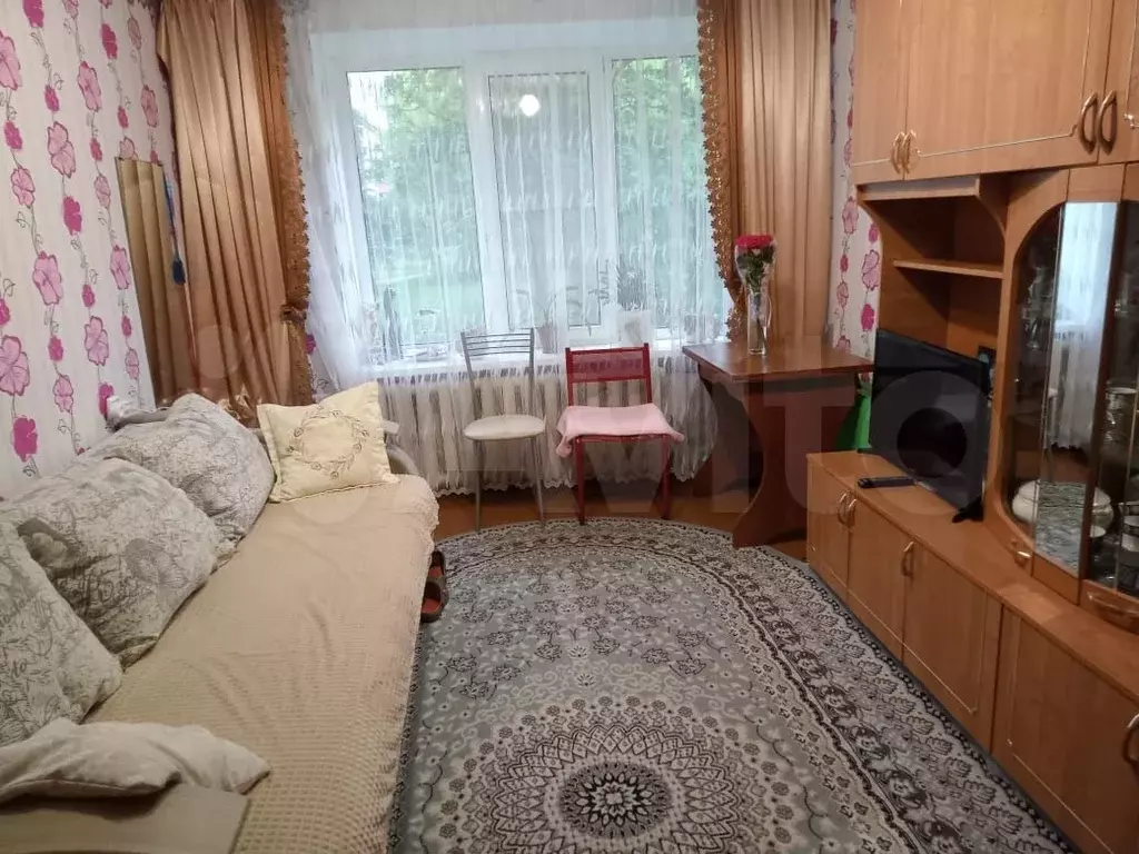 Комната 17 м в 3-к., 1/5 эт. - Фото 0