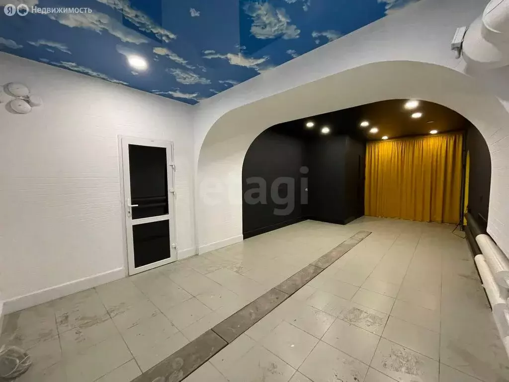 Торговая площадь (56.9 м) - Фото 1