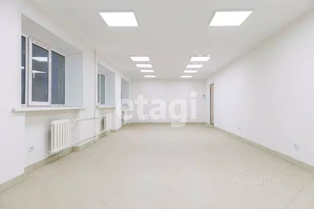 Офис в Брянская область, Брянск ул. 3-го Интернационала, 1 (55 м) - Фото 1