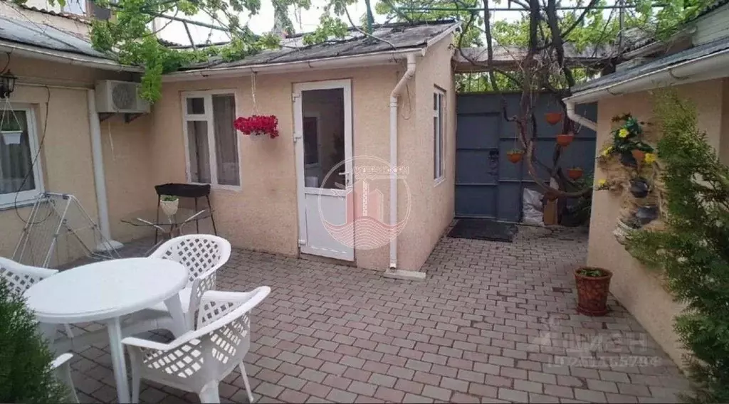 Дом в Крым, Евпатория ул. Красноармейская, 13 (70 м) - Фото 1