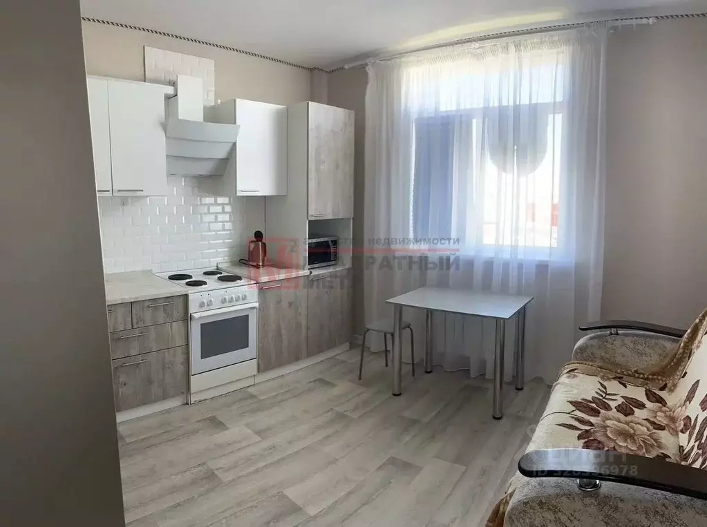 1-к кв. Белгородская область, Старый Оскол Космос мкр, 11 (40.0 м) - Фото 1