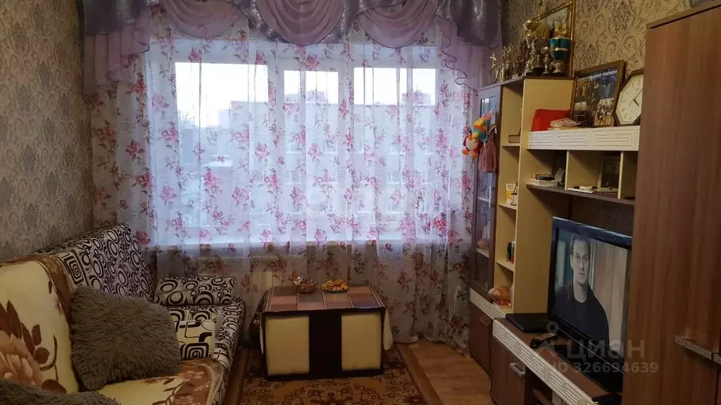 Комната Ханты-Мансийский АО, Сургут Ленинградская ул., 7 (11.6 м) - Фото 1