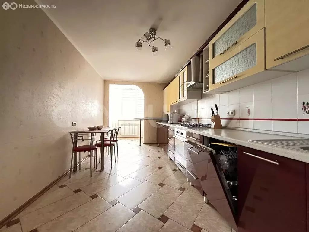 3-комнатная квартира: Севастополь, улица Вакуленчука, 26 (90 м) - Фото 2