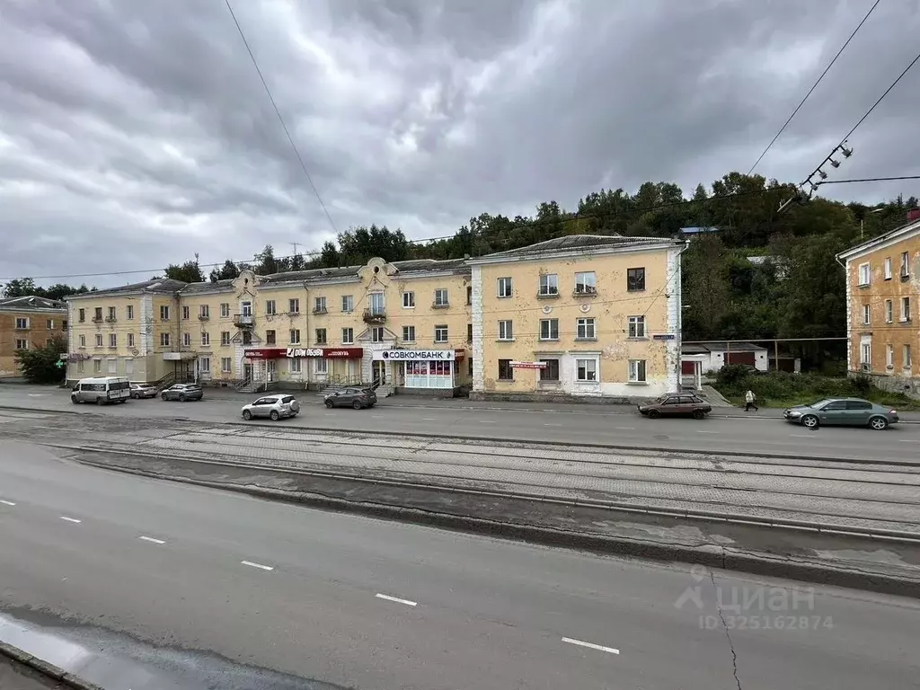 Комната Челябинская область, Златоуст ул. Карла Маркса, 14 - Фото 2