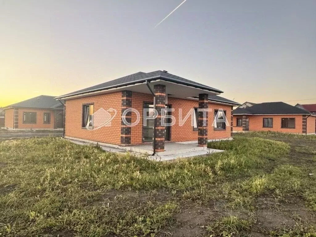 Дом в Тюменская область, Тюменский муниципальный округ, с. Кулаково  ... - Фото 1