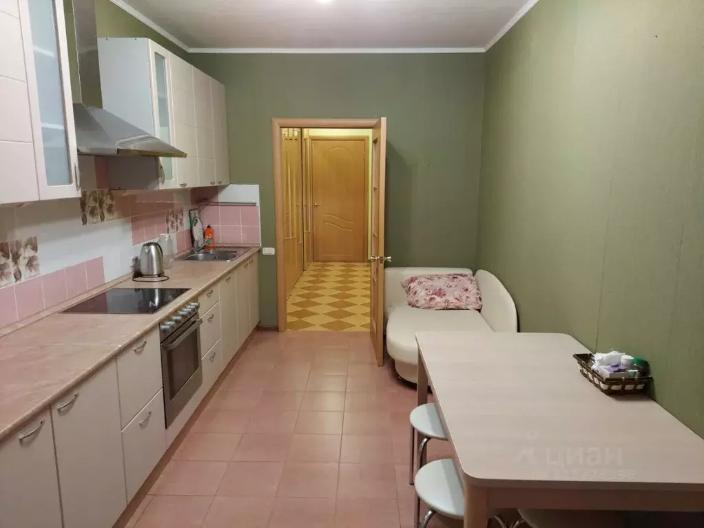 1-к кв. Кировская область, Киров ул. Маклина, 57 (52.0 м) - Фото 2