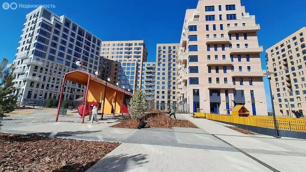 Квартира-студия: Тюмень, улица Новосёлов, 98 (28.1 м) - Фото 1